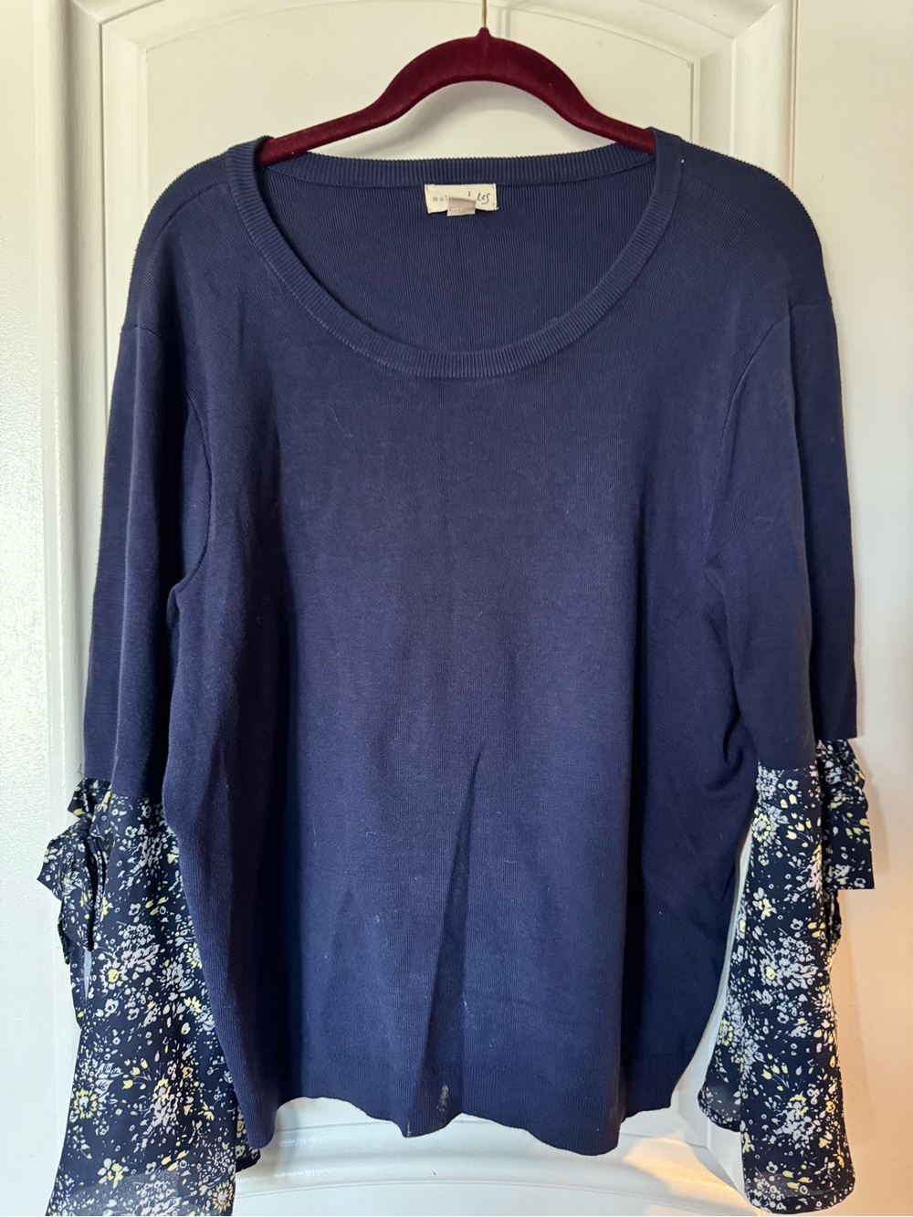 Maison Jules Women's Navy Pullover Top with Floral Sleeve Detail size XXL
